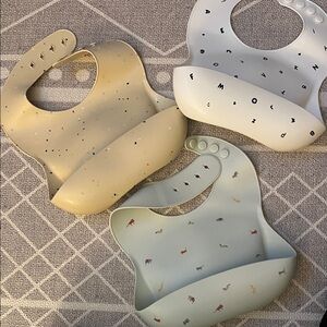 Mushie Silicone Bib Trio